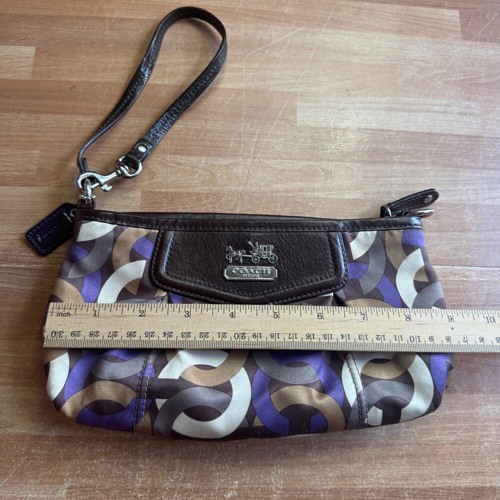 Coach Madison Chainlink Op Art Wristlet, - Picture 5 of 7